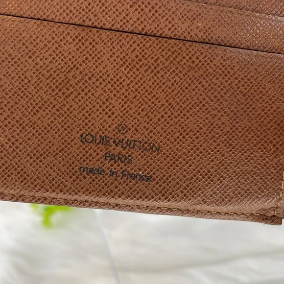 Louis Vuitton Monogram Bifold Wallet - Picture 10 of 14
